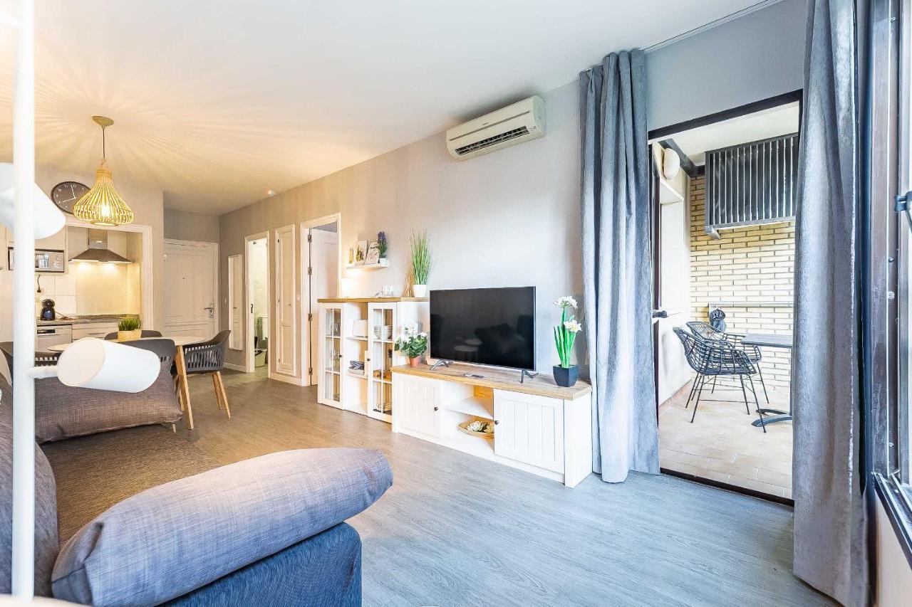 76-Lovely Beach Front Apartment In ฟูเอนฮิโรลา ภายนอก รูปภาพ